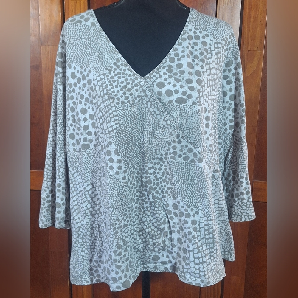 🦥RUBY RD. FAVORITES 3/4 sleeve v-neck t-shirt Size 2X